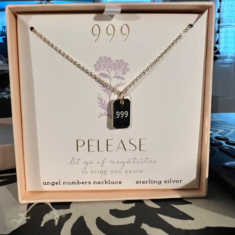 NIB Olivia and Jackson Angel Number 999 Release Necklace